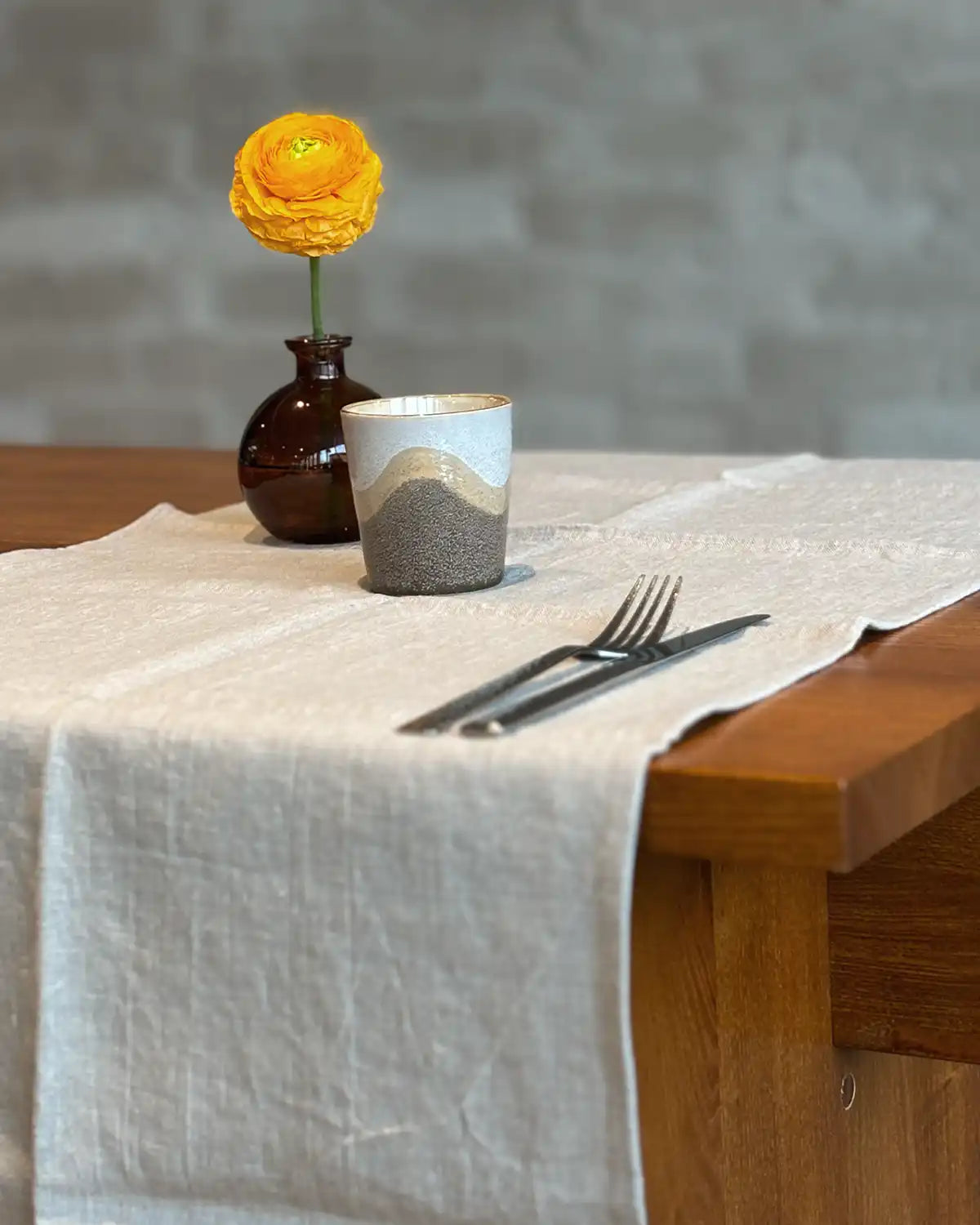 Bordslöpare i linne