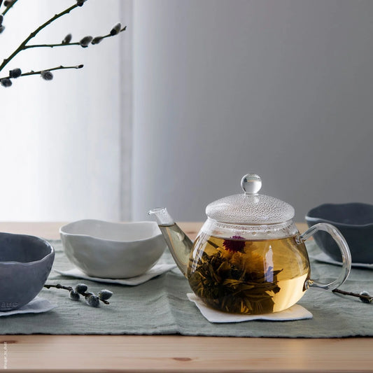 En blågrön bordslöpare.