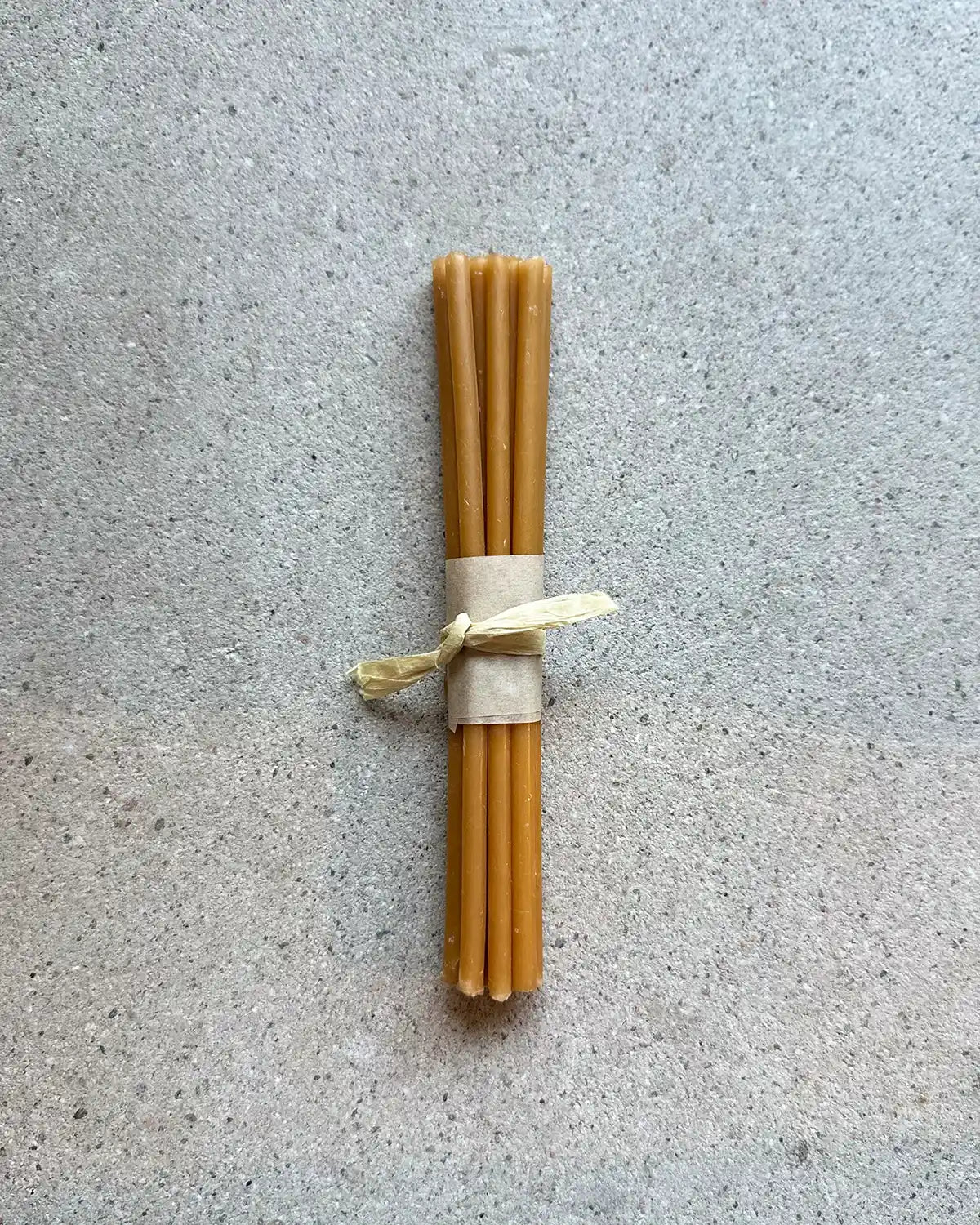 Bivaxljus i en bunt