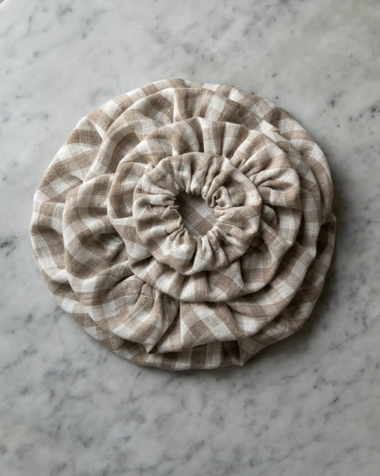 Handsydda rutiga skålöverdrag i 100% linne i olika storlekar.