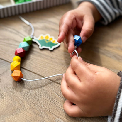 DIY Nyckelringar, materialsats i plåtask