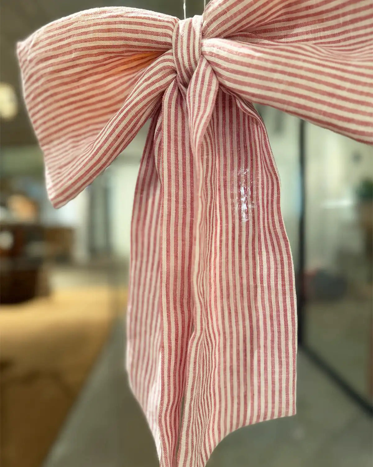 Rosett i linne | Stor (Röd randig)