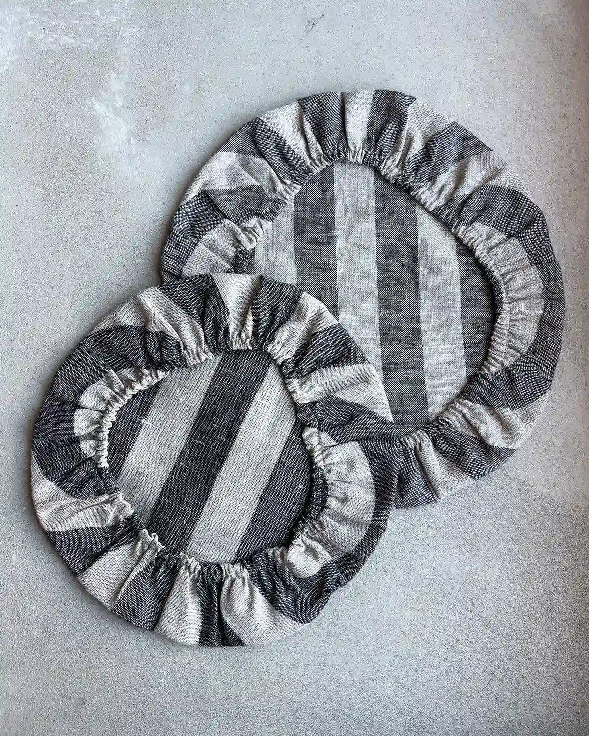 Rymliga skålöverdrag i linne 