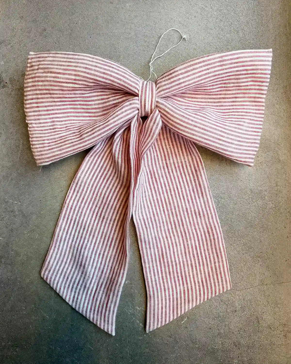 Rosett i linne | Stor (Röd randig)