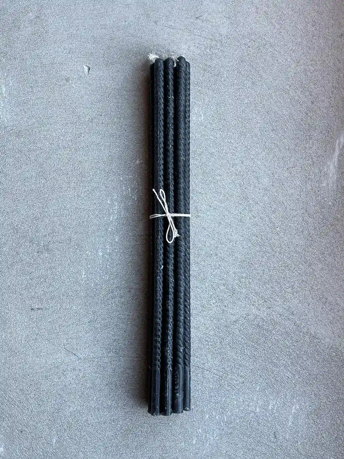 Svarta twistade bivaxljus