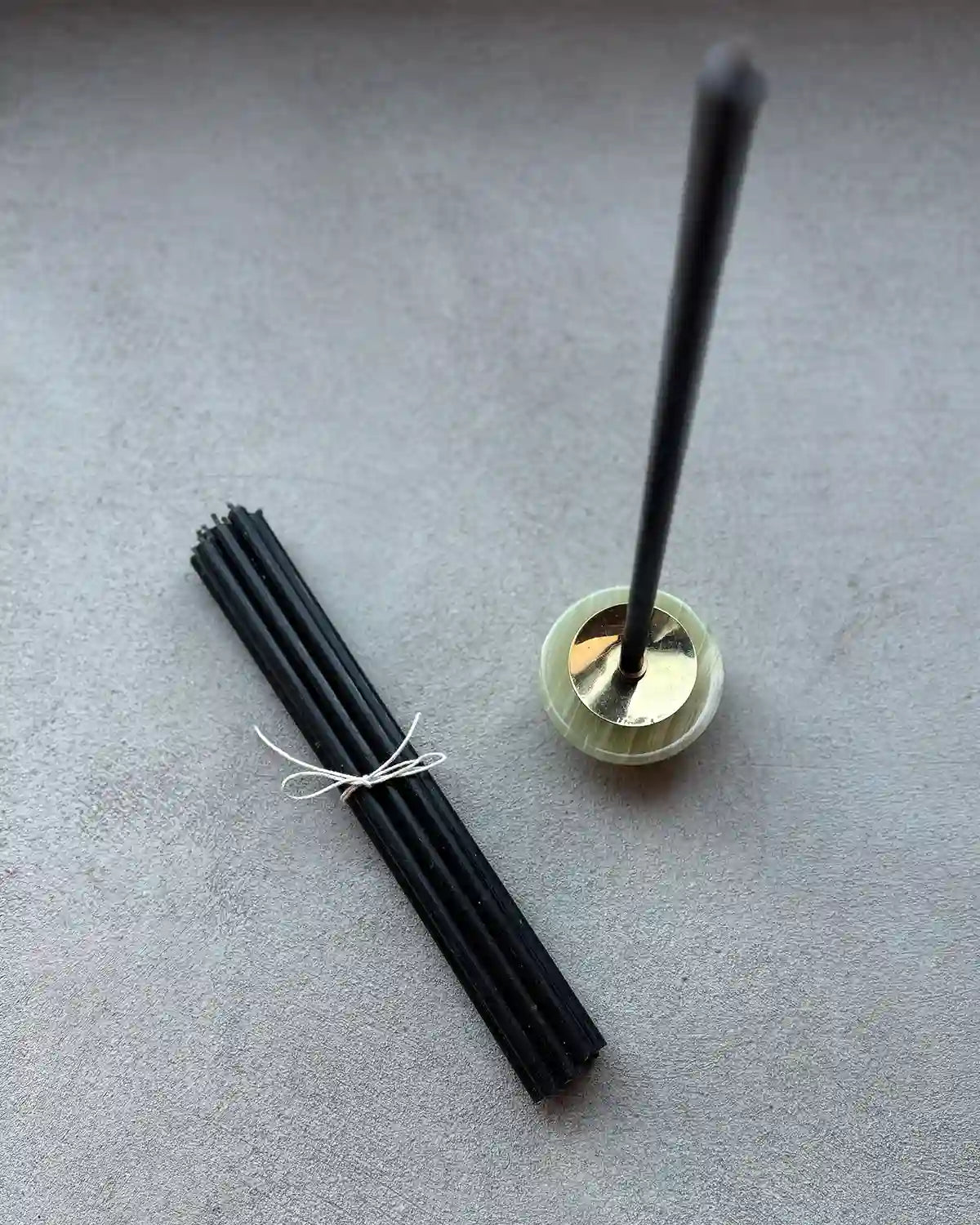 Bivaxljus (Svarta) "Tårtljus", tunna (10-pack)